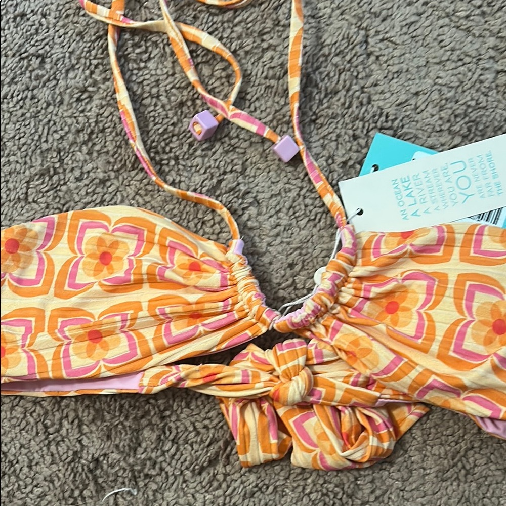 NWT retro Bikini Top - Picture 4 of 4
